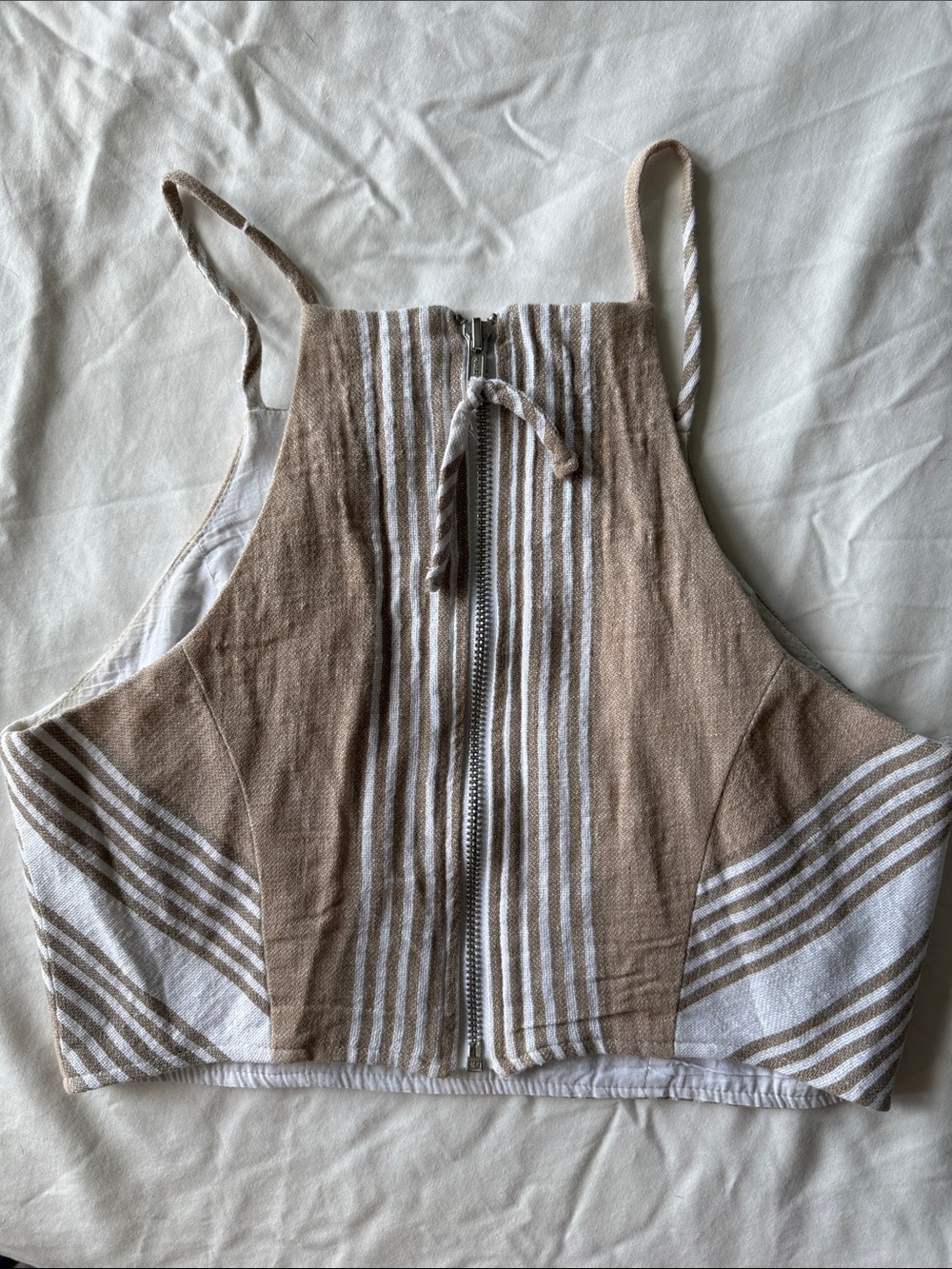Striped Linen-Blend Crop Top & Shorts Set in Beige and White - Picture 4 of 9